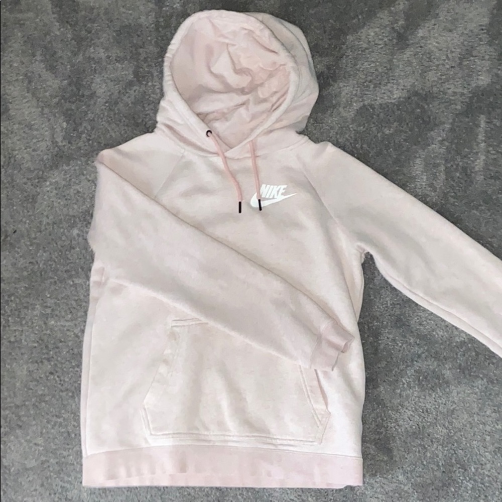 light pink nike sweatshirt